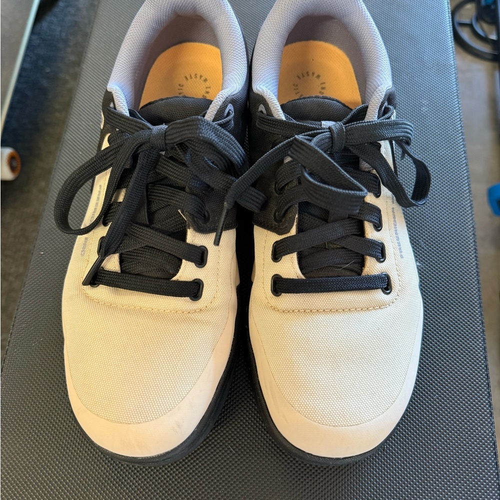 Women’s Five Ten Canvas Freerider